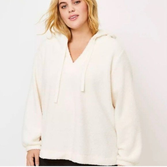 Loft Tops - *LIKE NEW - WORN ONCE* Loft Oversized Cream/Ivory Boucle Sherpa Hoodie - Large